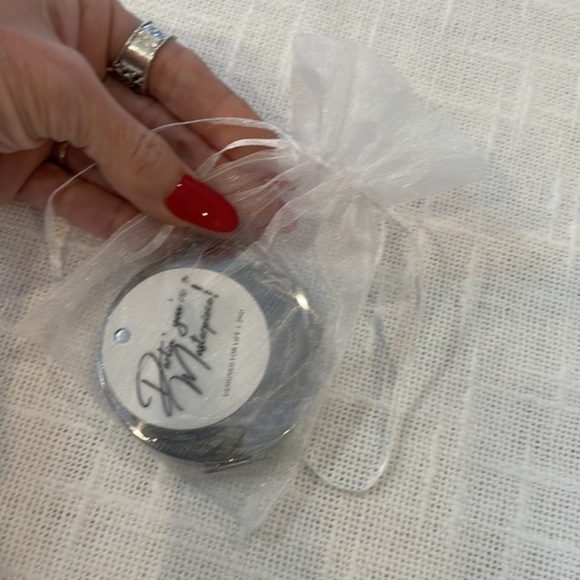 Personal vanity pocket mirror new in gift bag XOXO darlin you are a masterpiece - Picture 6 of 9